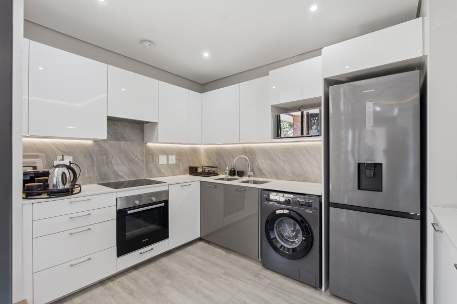 2 Bedroom Property for Sale in Green Point Western Cape